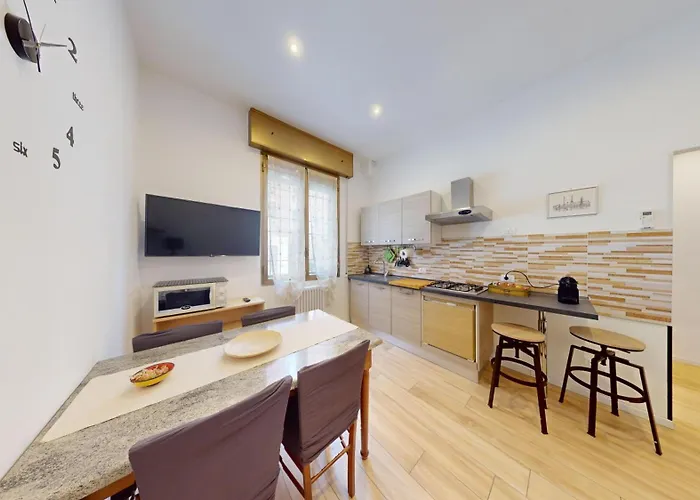 Expo House * בולוניה